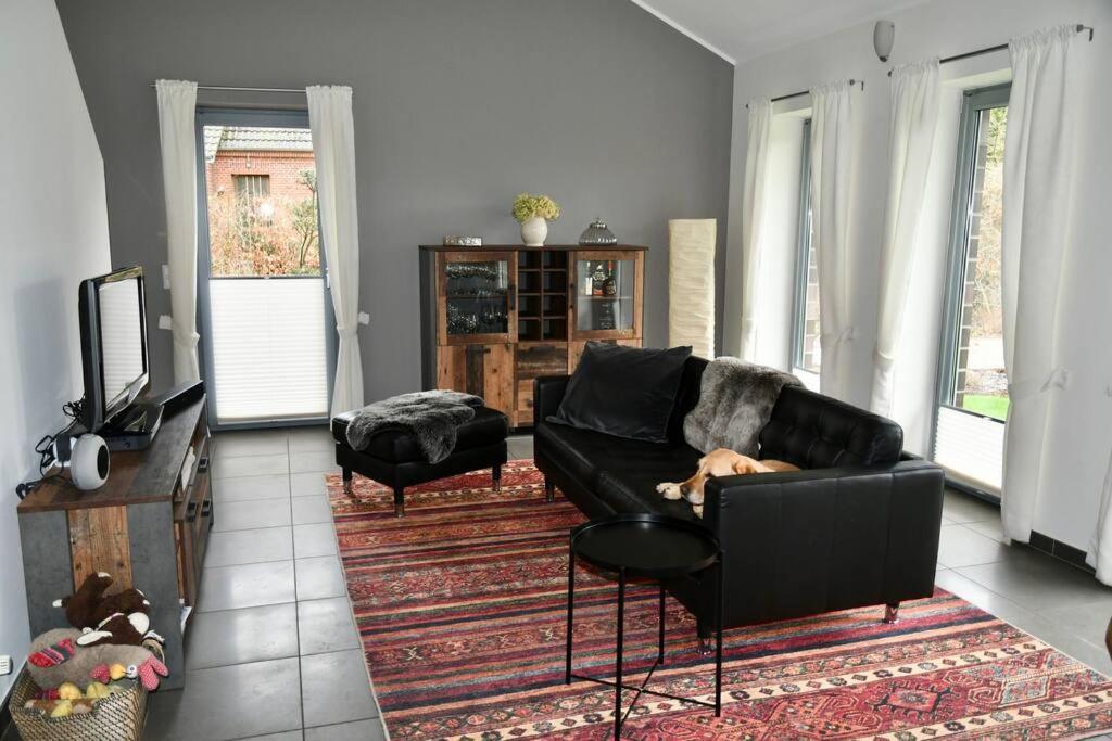 Unser Traumhaus Mit Wunderschoenem Garten Aurich Eksteriør billede