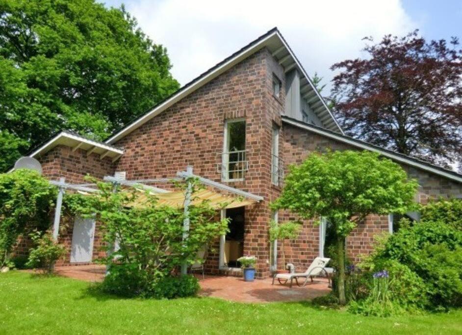 Unser Traumhaus Mit Wunderschoenem Garten Aurich Eksteriør billede